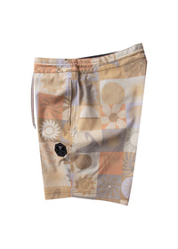 Sun Dialed 17" Boys Boardshort